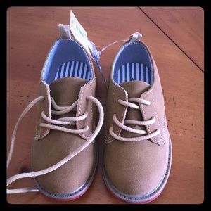 Boys toddler khaki saddle shoes New with tags